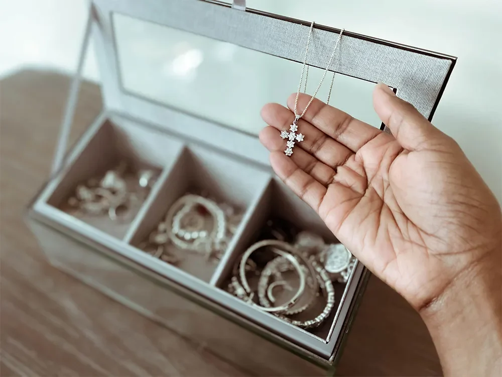 Bảo Quản Trang Sức Bạc Đúng Cách